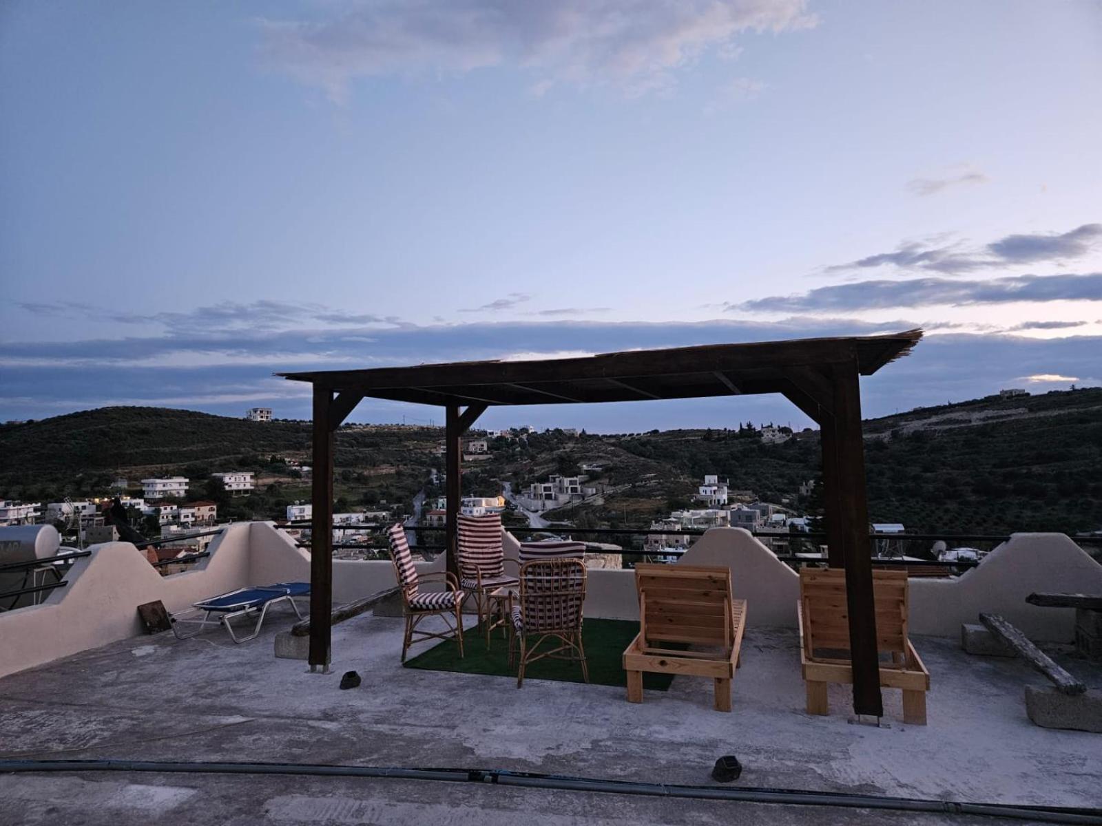 Papas Apartments Moirai Exterior photo